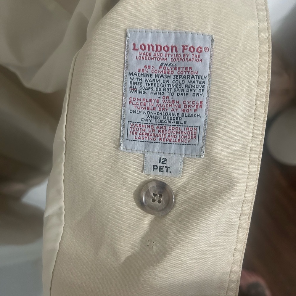 London Fog Classic Tan Trench Coat - Picture 2 of 5